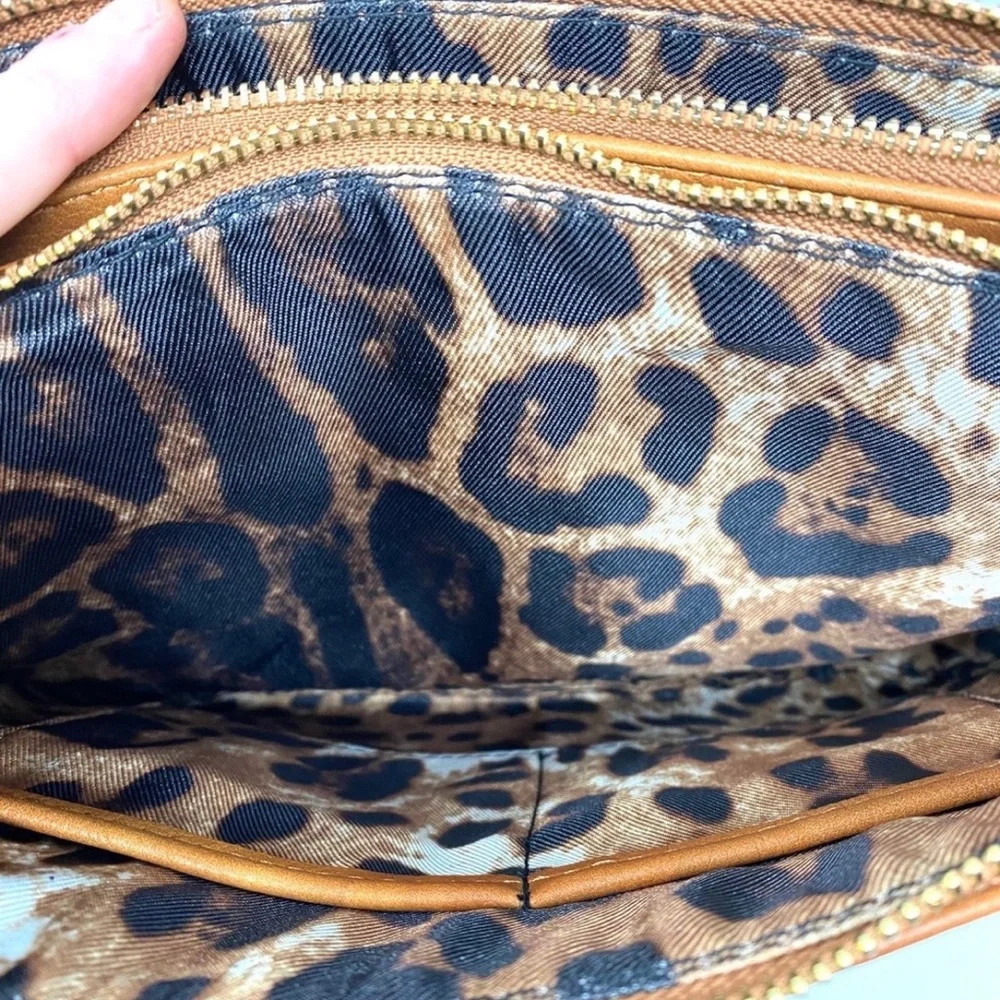 Chico’s Vegan Leather Large Brown Clutch NWT - Picture 7 of 7